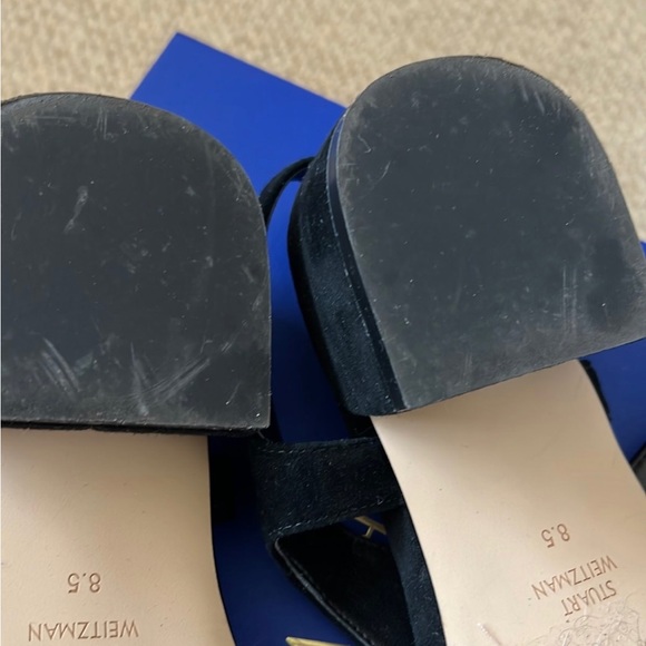 Stuart Weitzman - Picture 2 of 4